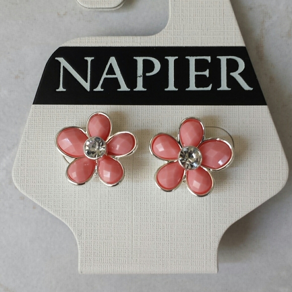 NWT Napier flower earrings - Picture 3 of 7